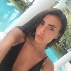 Meet your Posher, Francesca